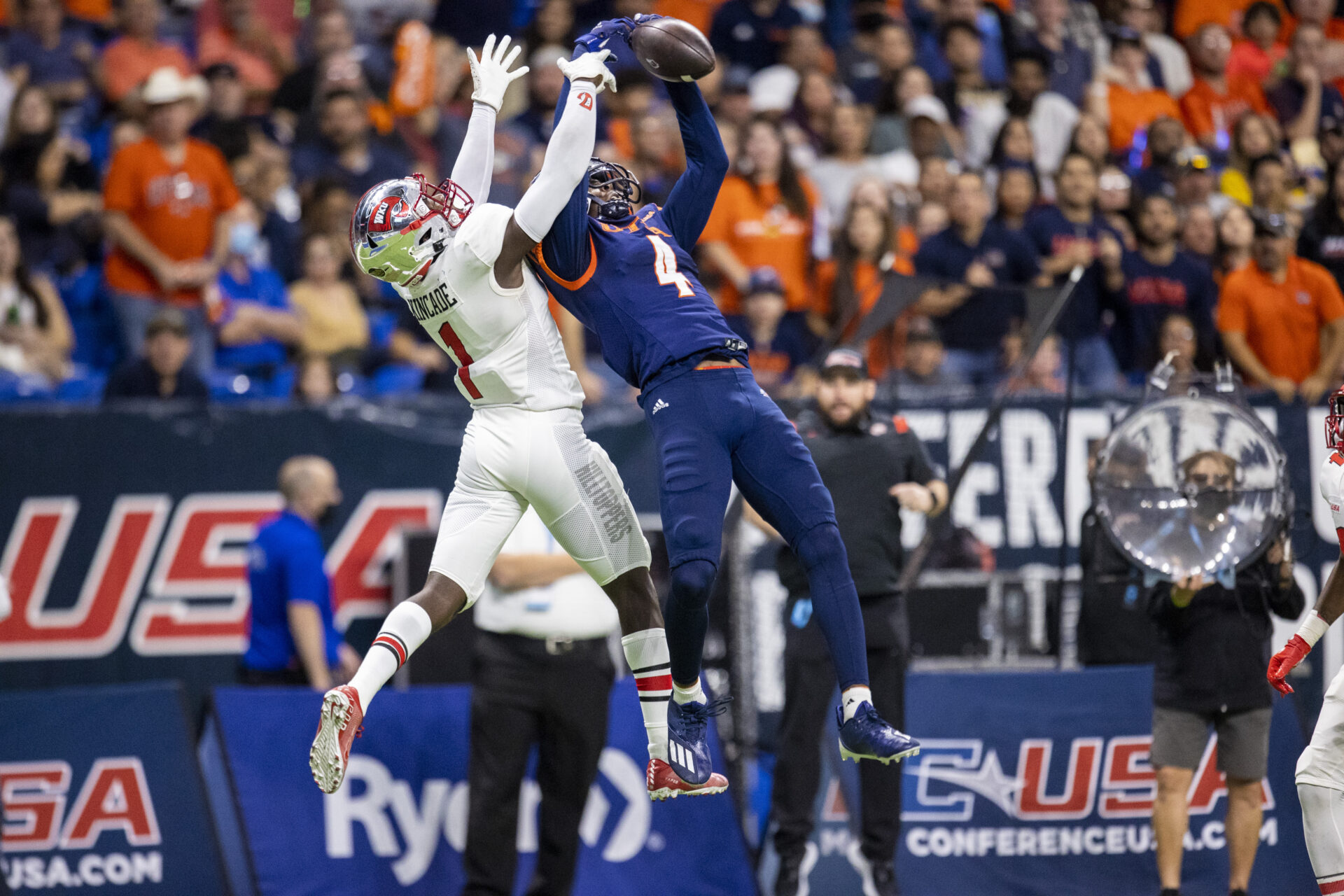 Zakhari Franklin transfers to