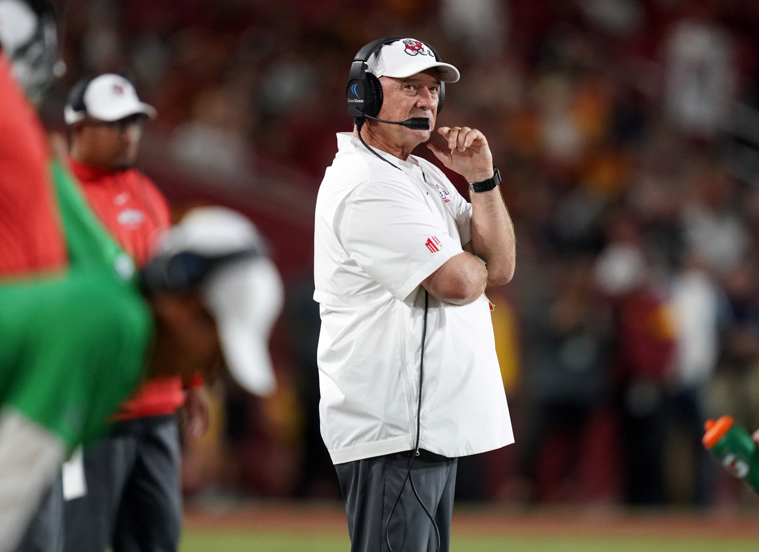 Salaries for all college football coaches in the Power Five - Los