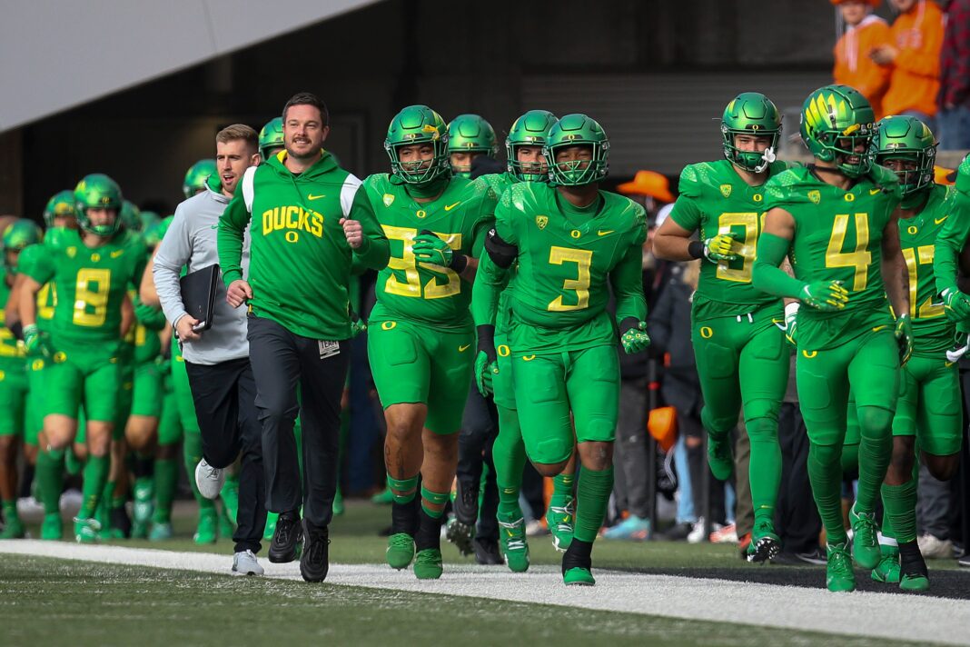 Oregon Ducks Coaching Staff: Dan Lanning, Will Stein, And Tosh Lupoi ...