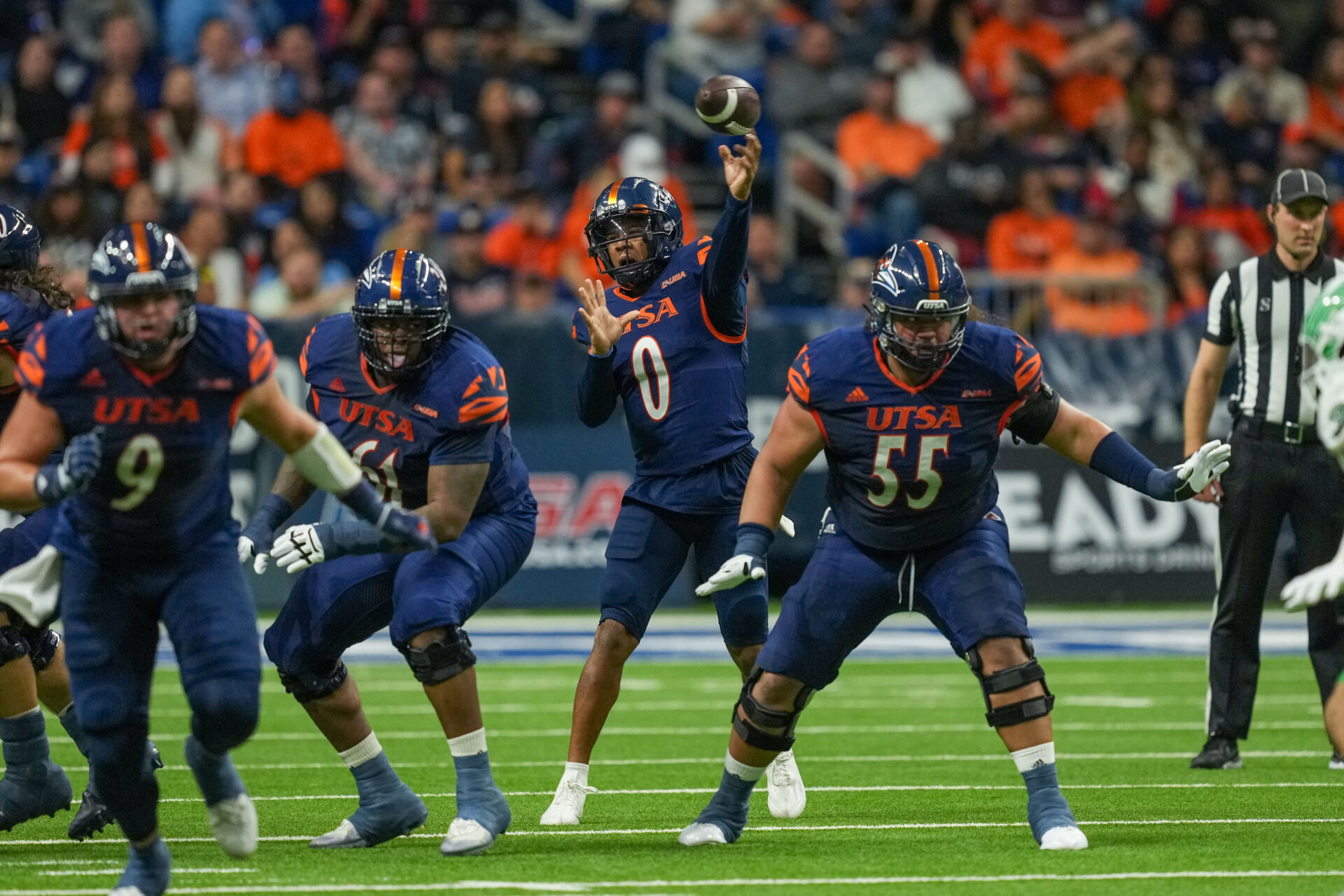 Frank Harris leads the UTSA Roadrunners in 2023