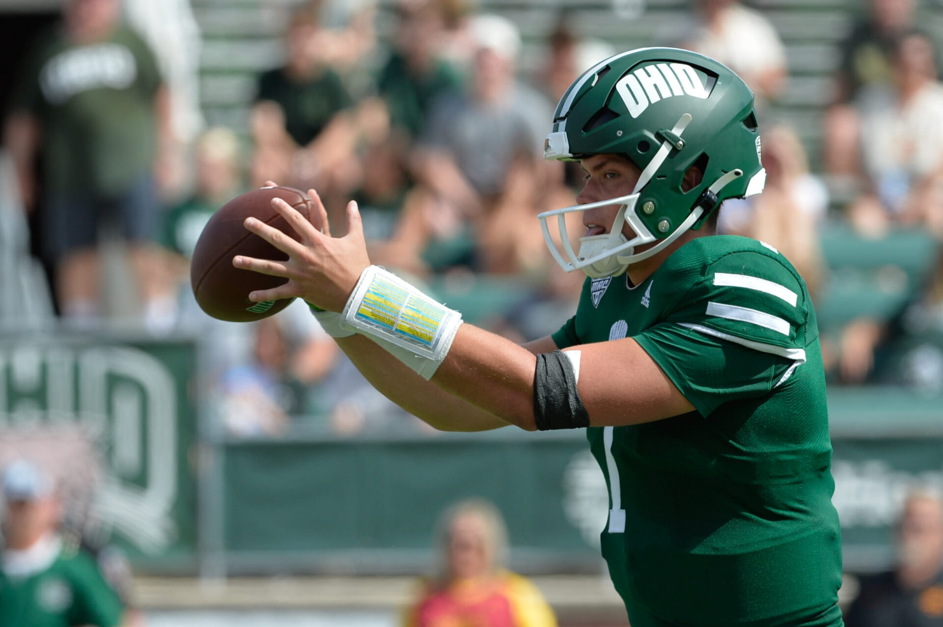 The MAC Football Schedule for Week 6 includes TV networks, game times, latest odds, and more