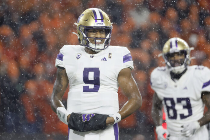 A catastrophic injury to QB Jordan Travis drops Florida State and elevates Washington and QB Michael Penix in the latest New Year's Six Bowl projections.