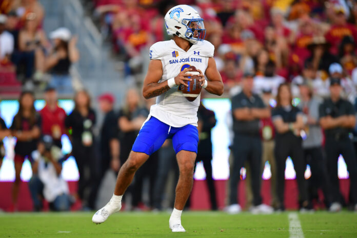 Coastal Carolina and San Jose State wrap up the second bowl season Saturday. Step this way for the latest odds, DFS picks, and a Hawaii Bowl prediction.