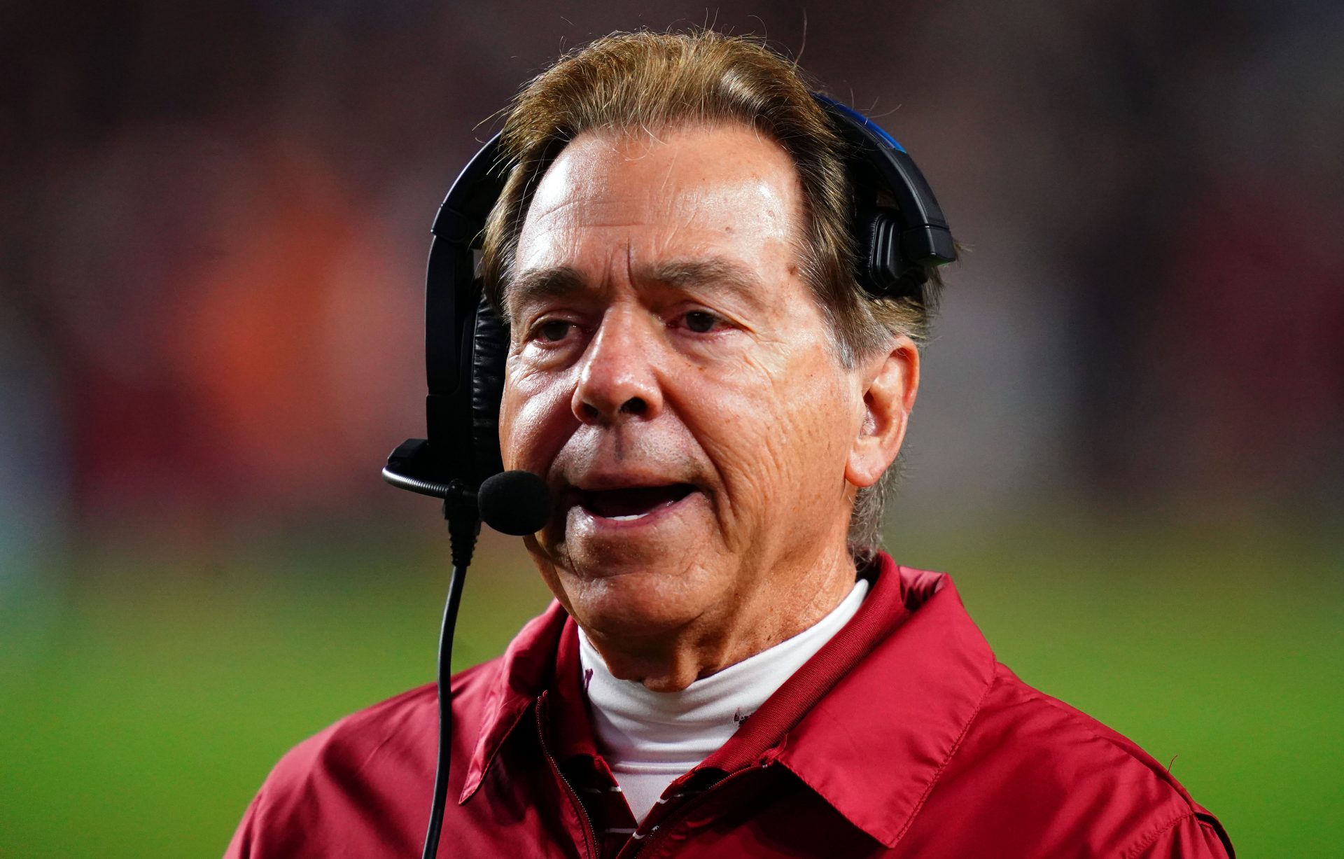 Alabama head coach Nick Saban retires.