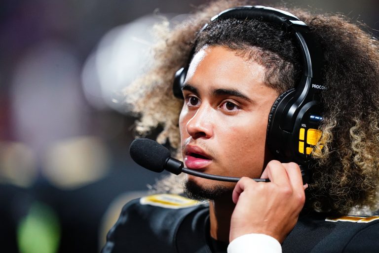 Julian Lewis Set To Visit Several SEC Schools, Remains Committed To USC