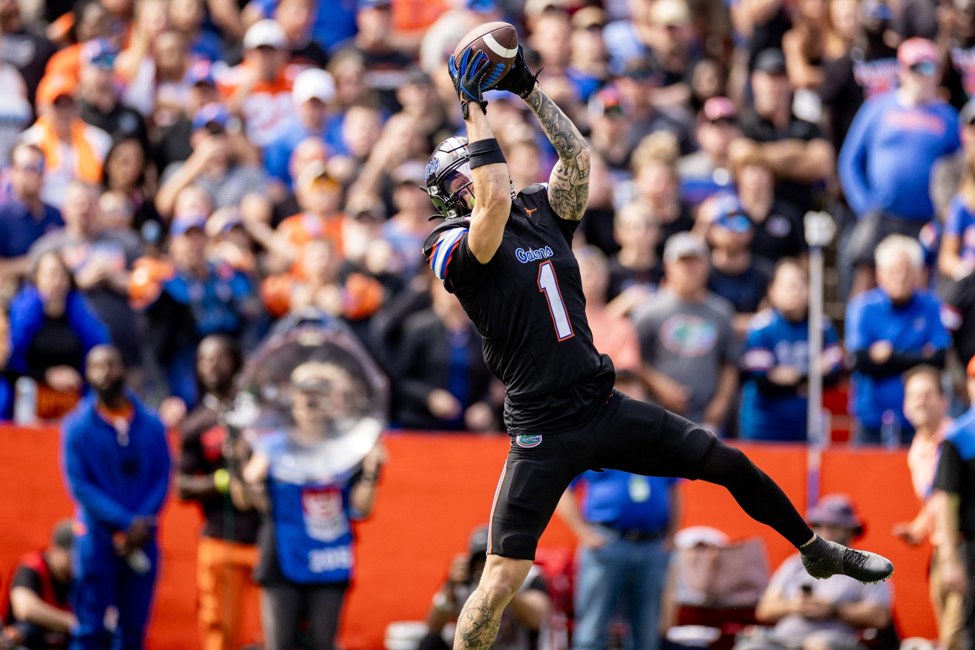 Florida Gators wide receiver Ricky Pearsall (1) catches a pass during the second half against the Arkansas Razorbacks at Steve Spurrier Field at Ben Hill Griffin Stadium in Gainesville, FL on Saturday, November 4, 2023. [Matt Pendleton/Gainesville Sun]