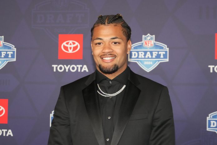 The Washington Huskies have sent their fair share of players into the NFL through the draft, but just how many players have been drafted in their history?