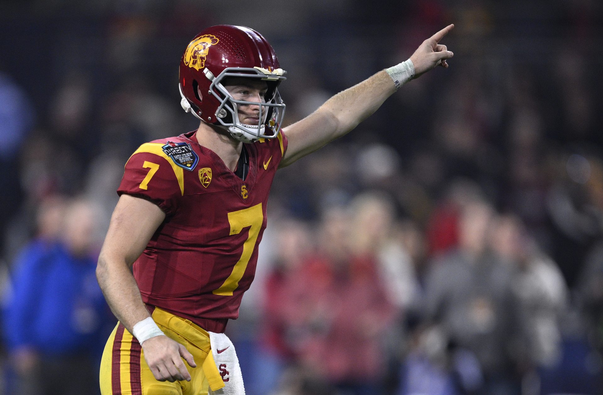 Dec 27, 2023; San Diego, CA, USA; USC Trojans quarterback Miller Moss (7) gestures during a running play against the Louisville Cardinals in the second half at Petco Park. Mandatory Credit: Orlando Ramirez-USA TODAY Sports