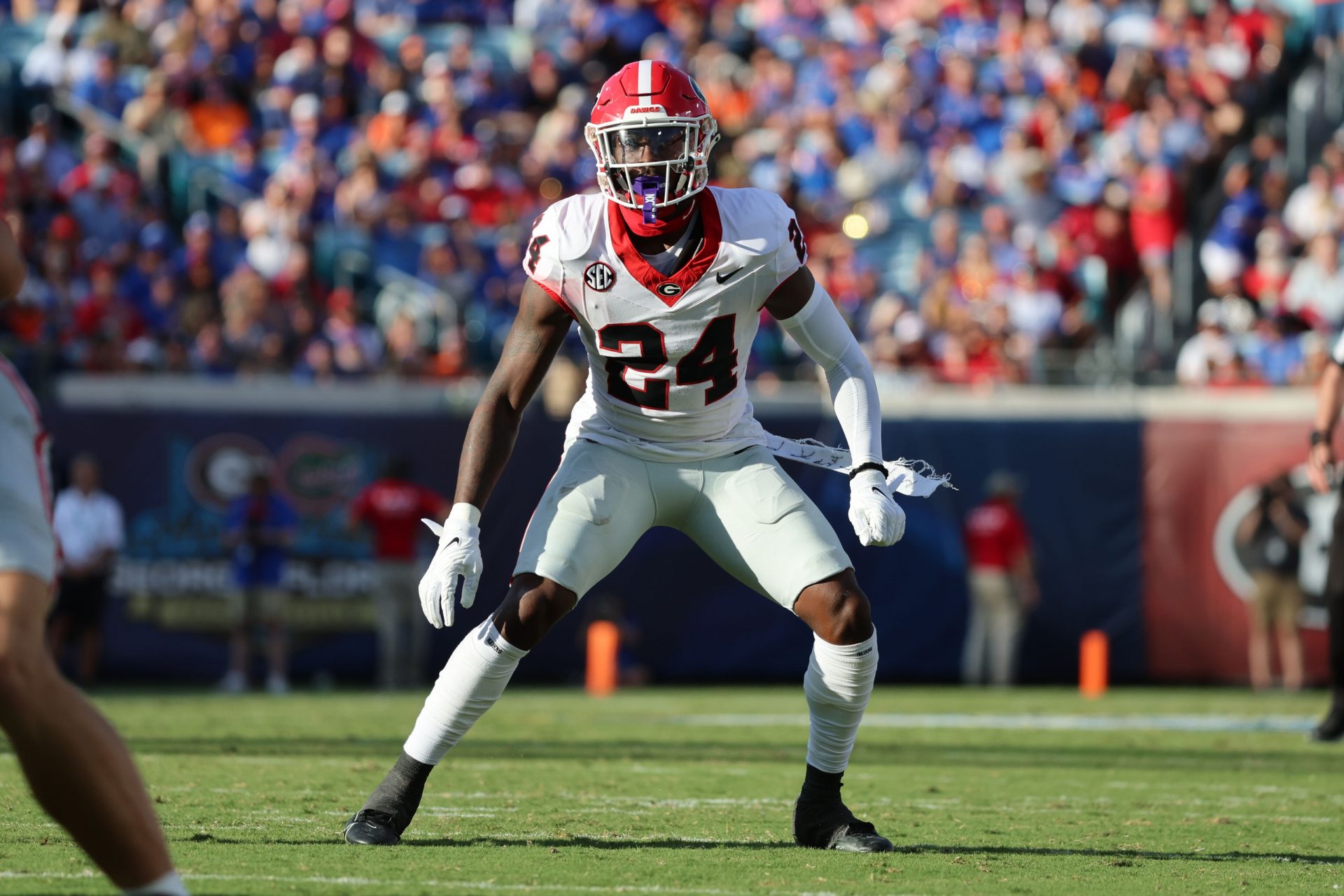 Georgia Bulldogs defensive back Malaki Starks (24) against the Florida Gators during the first half at EverBank Stadium.