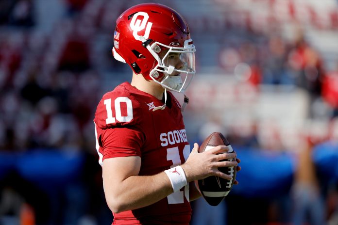 Oklahoma Sooners quarterback Jackson Arnold (10) warms up before a college football game between the University of Oklahoma Sooners (OU) and the TCU Horned Frogs at Gaylord Family-Oklahoma Memorial Stadium in Norman.