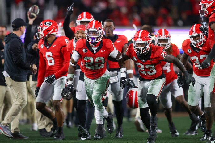 The Georgia Bulldogs look to flex their muscles against the Clemson Tigers in a titanic Week 1 showdown in Atlanta at Mercedes-Benz Stadium.