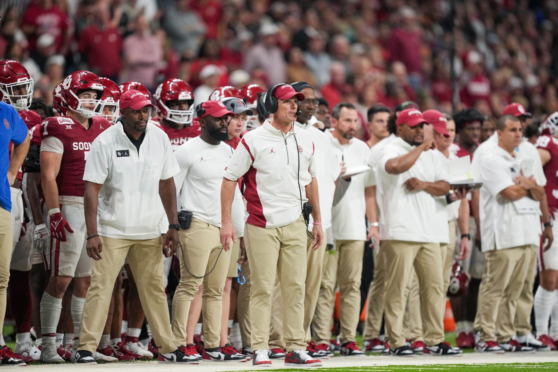 Oklahoma Sooners head coach Brent Venables looks on in the second half against the Arizona Wildcats at Alamodome. Mandatory Credit: Daniel Dunn-USA TODAY Sports