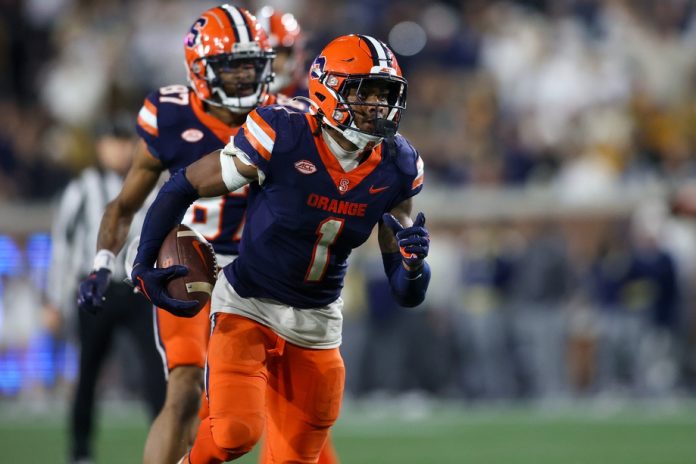 Syracuse Orange running back LeQuint Allen (1) runs the ball against the Georgia Tech Yellow Jackets in the second half at Bobby Dodd Stadium at Hyundai Field. Mandatory Credit: Brett Davis-USA TODAY Sports