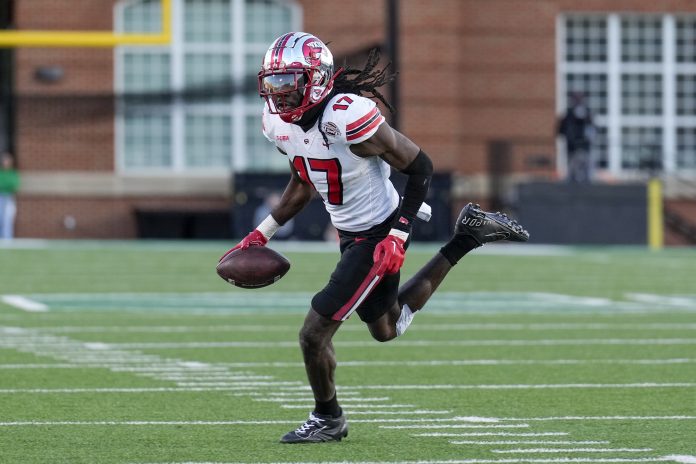 Western Kentucky Hilltoppers wide receiver Dalvin Smith (17) run for yards after catch during the second half against the Old Dominion Monarchs at Charlotte 49ers' Jerry Richardson Stadium. Mandatory Credit: Jim Dedmon-USA TODAY Sports