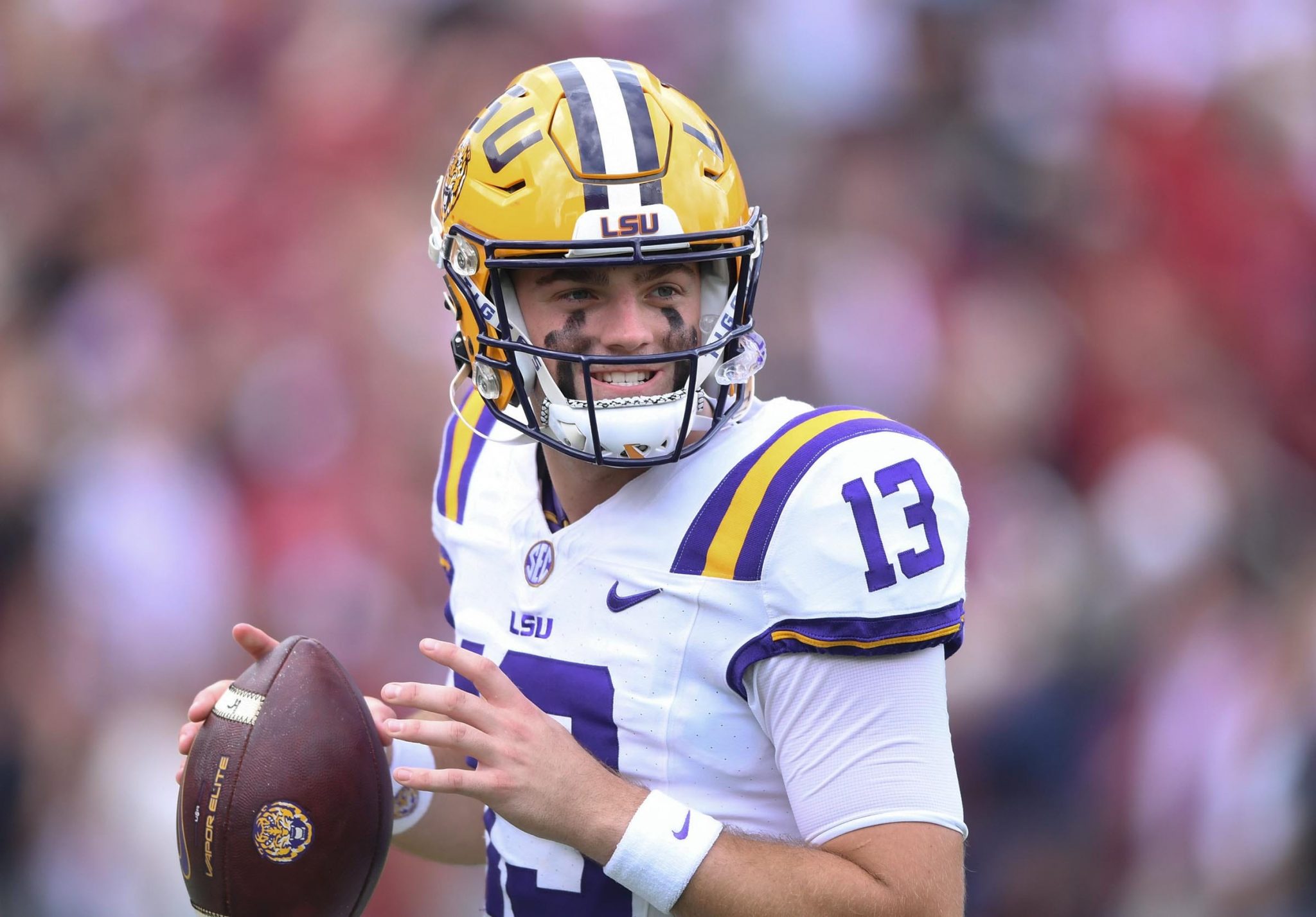 UCLA vs. LSU Prediction Led By Garrett Nussmeier, Tigers' Offense to