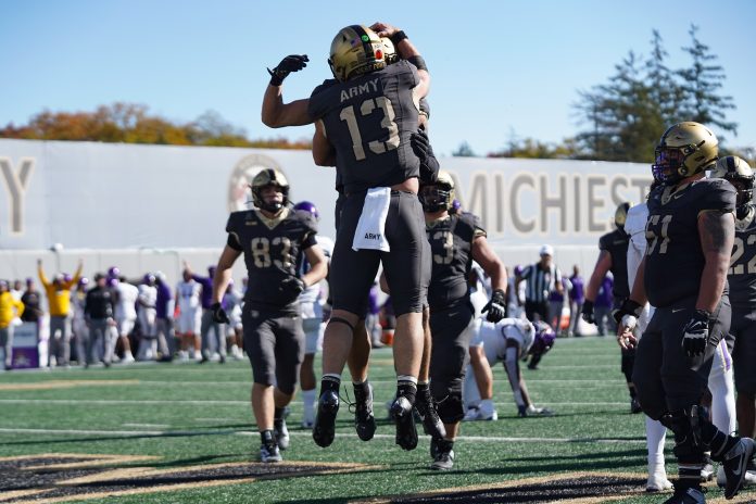 The AAC QB Rankings are led by two option quarterbacks in Bryson Daily and Blake Horvath, but Seth Henigan is returning to form.