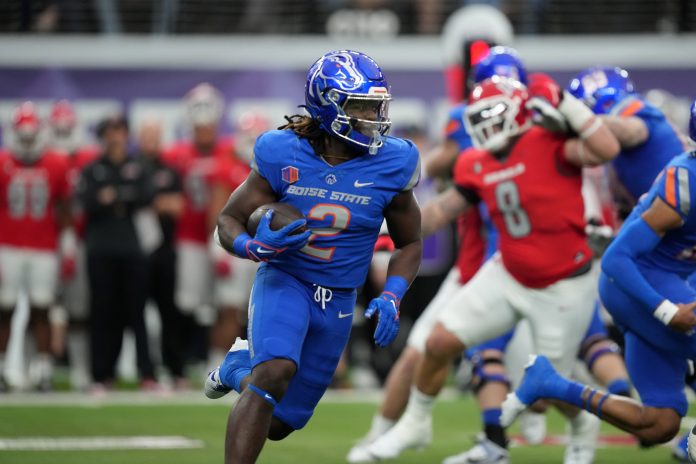 There are no shortage of storylines in Week 9's highly anticipated Mountain West clash between UNLV and Boise, but one name spans both programs: Tony Knap.