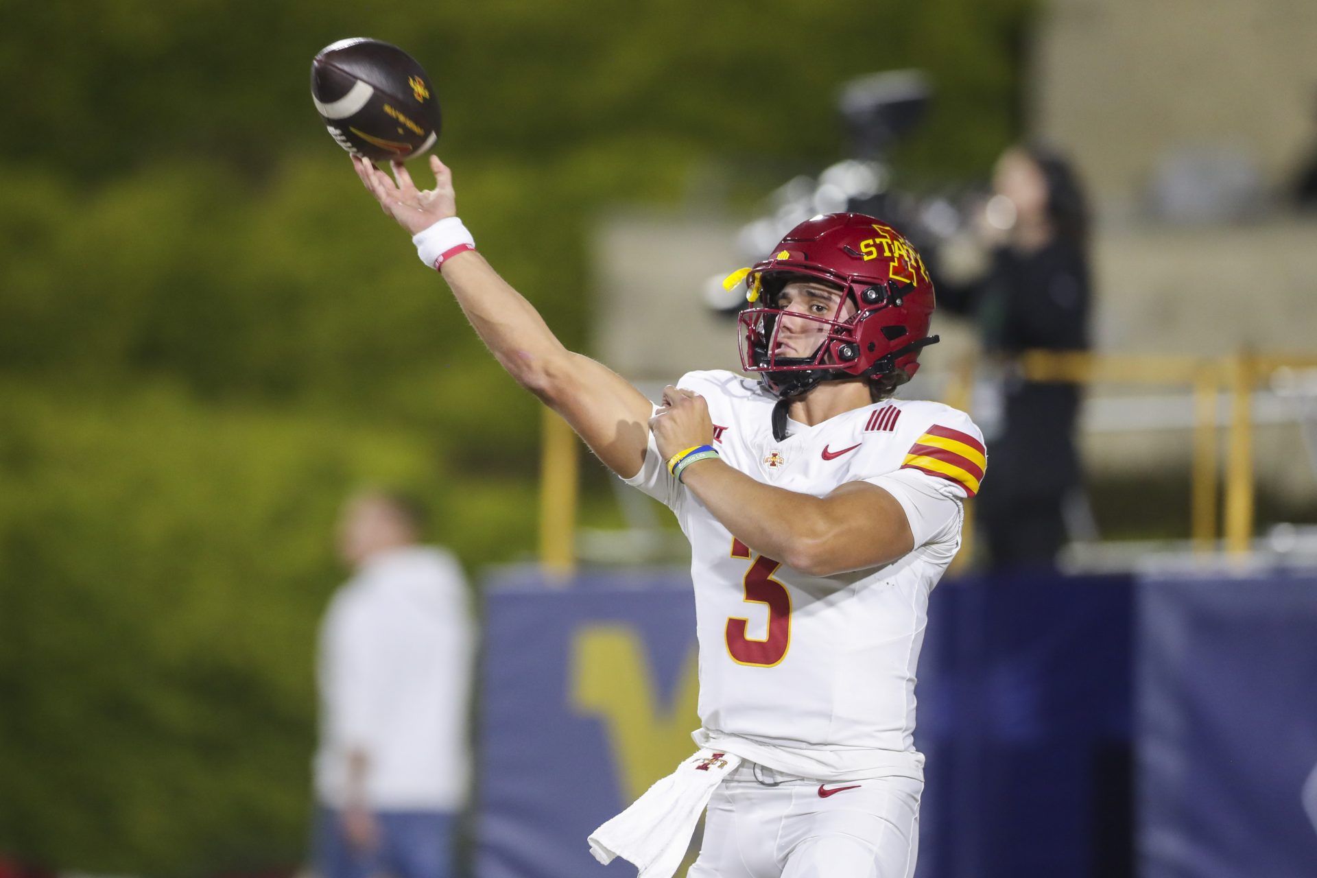 UCF Vs. Iowa State Prediction: Rocco Becht, Cyclones Defense Too Strong ...