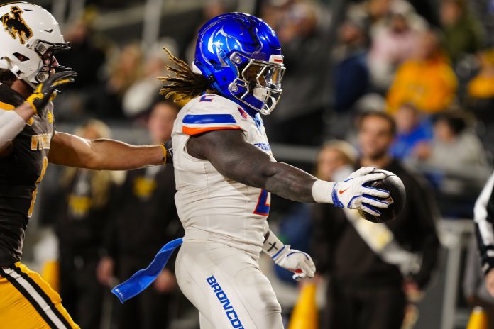 Can the new Pac-12 champions derail the Broncos’ playoff hopes? Our Oregon State vs. Boise State prediction breaks down the scenarios.