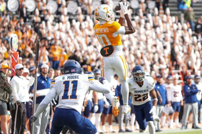 Tennessee wide receiver Mike Matthews (10) catches the ball during a NCAA football game between Tennessee and UTEP in Neyland Stadium on Saturday, November 23, 2024.