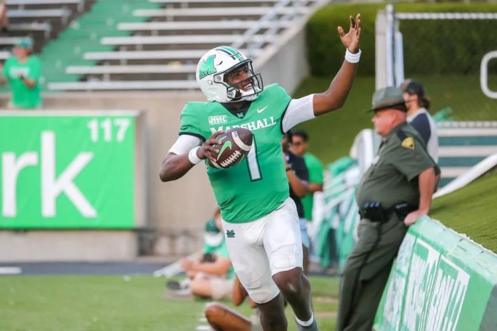 The Marshall Thundering Herd's starting quarterback Braylon Braxton will hit the transfer portal for the second straight season.