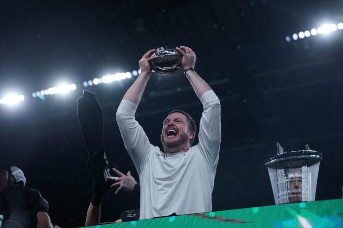 Oregon Ducks head coach Dan Lanning celebrates defeating the Penn State Nittany Lions to win the Big Ten Championship in the 2024 Big Ten Championship game at Lucas Oil Stadium.