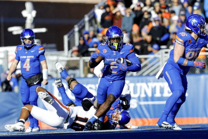 Boise State Broncos running back Ashton Jeanty (2) during the second half against the Oregon State Beavers at Albertsons Stadium. Boise State defeats Oregon State 34-18.