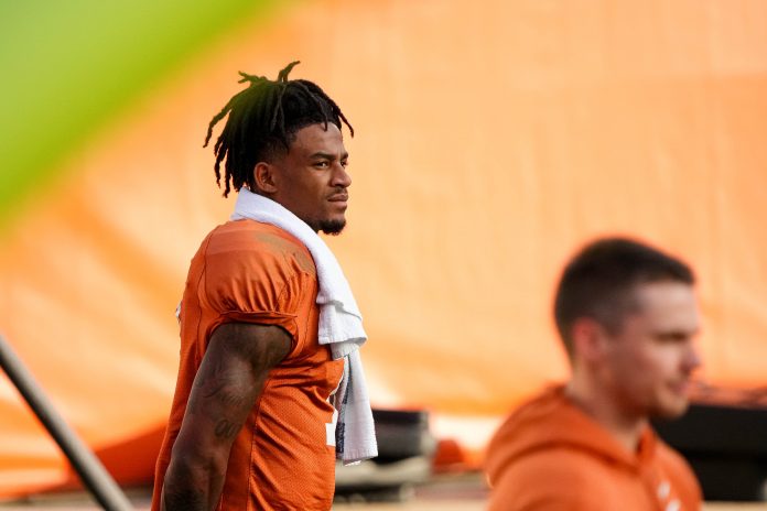 Isaiah Bond is set to miss time for the Longhorns as Texas' star receiver is dealing with a severe injury. The latest updates are not good for the 'Horns.