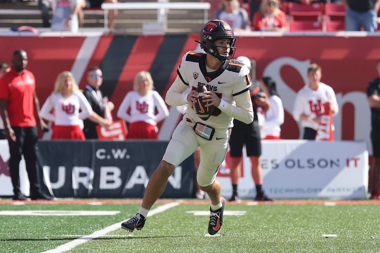 Oregon State Beavers quarterback Chance Nolan (10) drops back to throw the ball in the first quarter against the Utah Utes at Rice-Eccles Stadium.