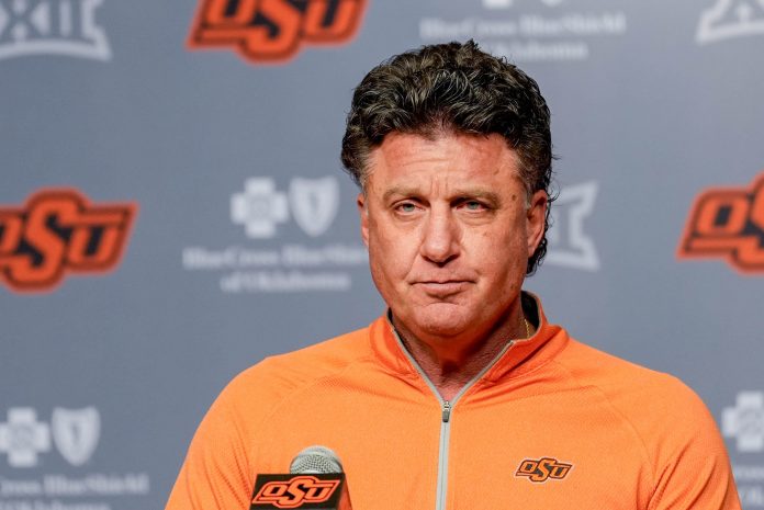 See how Mike Gundy opens up about his passion for football, admitting he still wakes up in the middle of the night with the game on his mind.