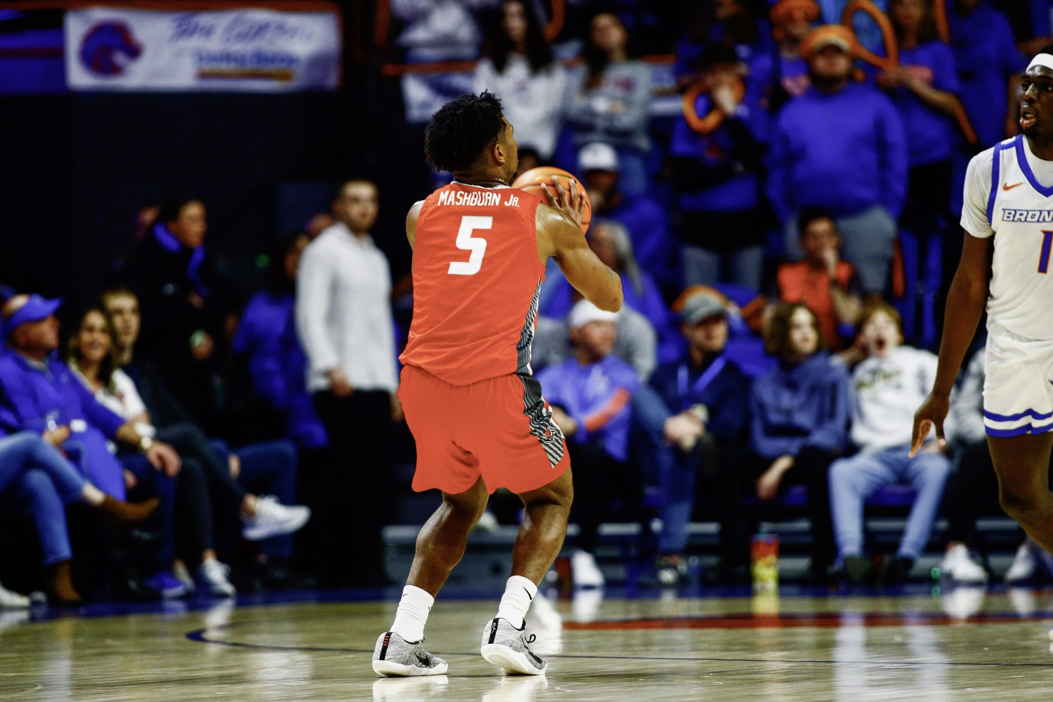 New Mexico Lobos guard Jamal Mashburn Jr. (5) shoots during the second half against the against the Boise State Broncos at ExtraMile Arena. Boise State defeats New Mexico 89-79.