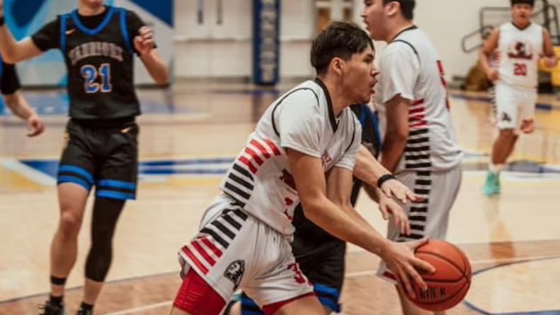 Junior Shatters Alaska High School Scoring Record in Nail-Biting Victory