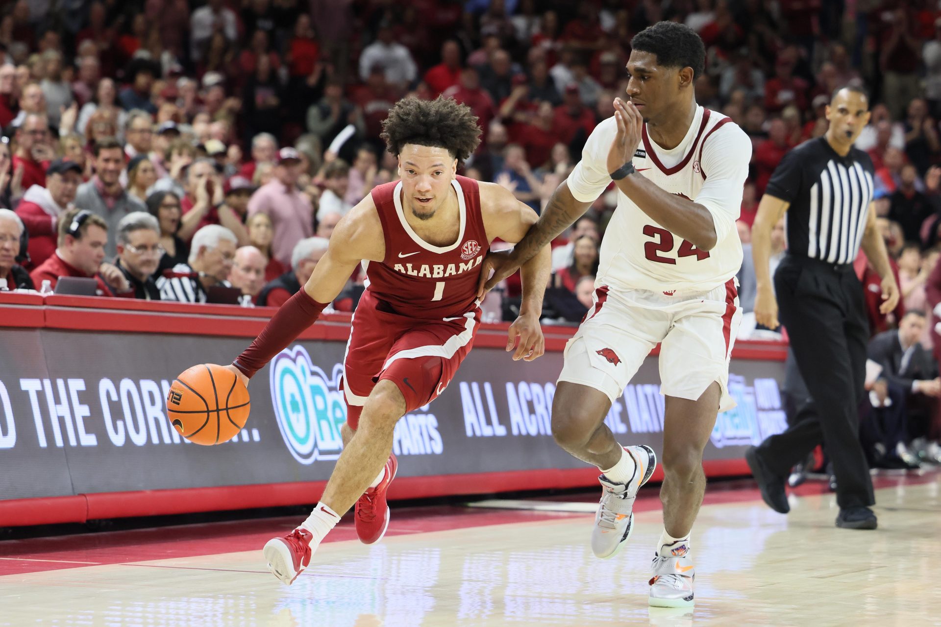 Our Auburn vs. Alabama prediction looks at which of the nation's top two teams has the distinct advantage and whether or not the Tide can defend home court.