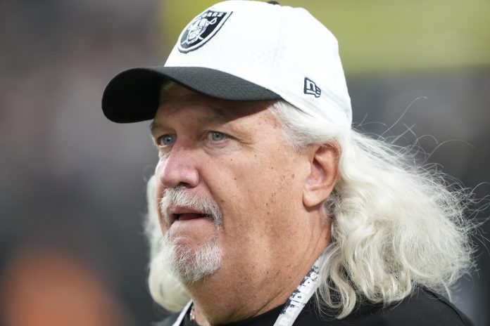 Las Vegas Raiders senior defensive assistant coach Rob Ryan during the game against the San Francisco 49ers at Allegiant Stadium.