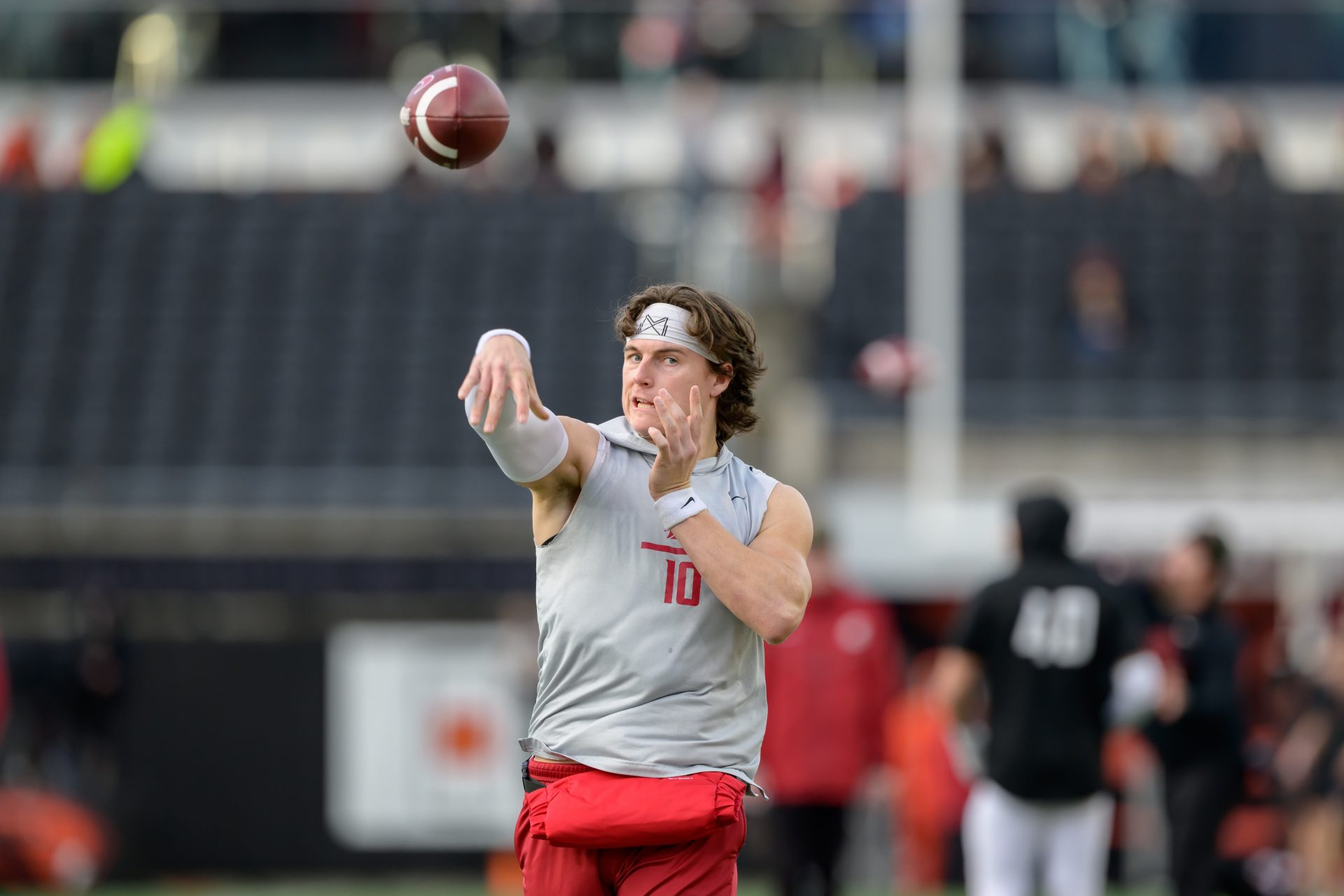 Washington State Cougars quarterback John Mateer (10) warms up on the field before the game against the Oregon State Beavers at Reser Stadium.