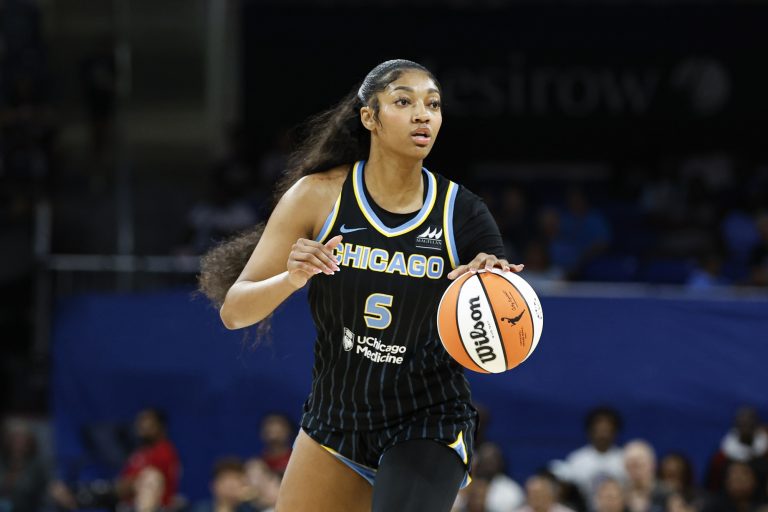 Angel Reese Drops 5-Word Revelation on Recruiting Notre Dame Star Olivia Miles for Chicago Sky