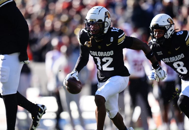 ‘He Always Finds a Way To Win’ – Top 2025 NFL Draft Prospect Travis Hunter Picks His NFL GOAT QB With an Eye-Opening Explanation ‘He Always Finds a Way To Win’ – Top 2025 NFL Draft Prospect Travis Hunter Picks His NFL GOAT QB With an Eye-Opening Explanation