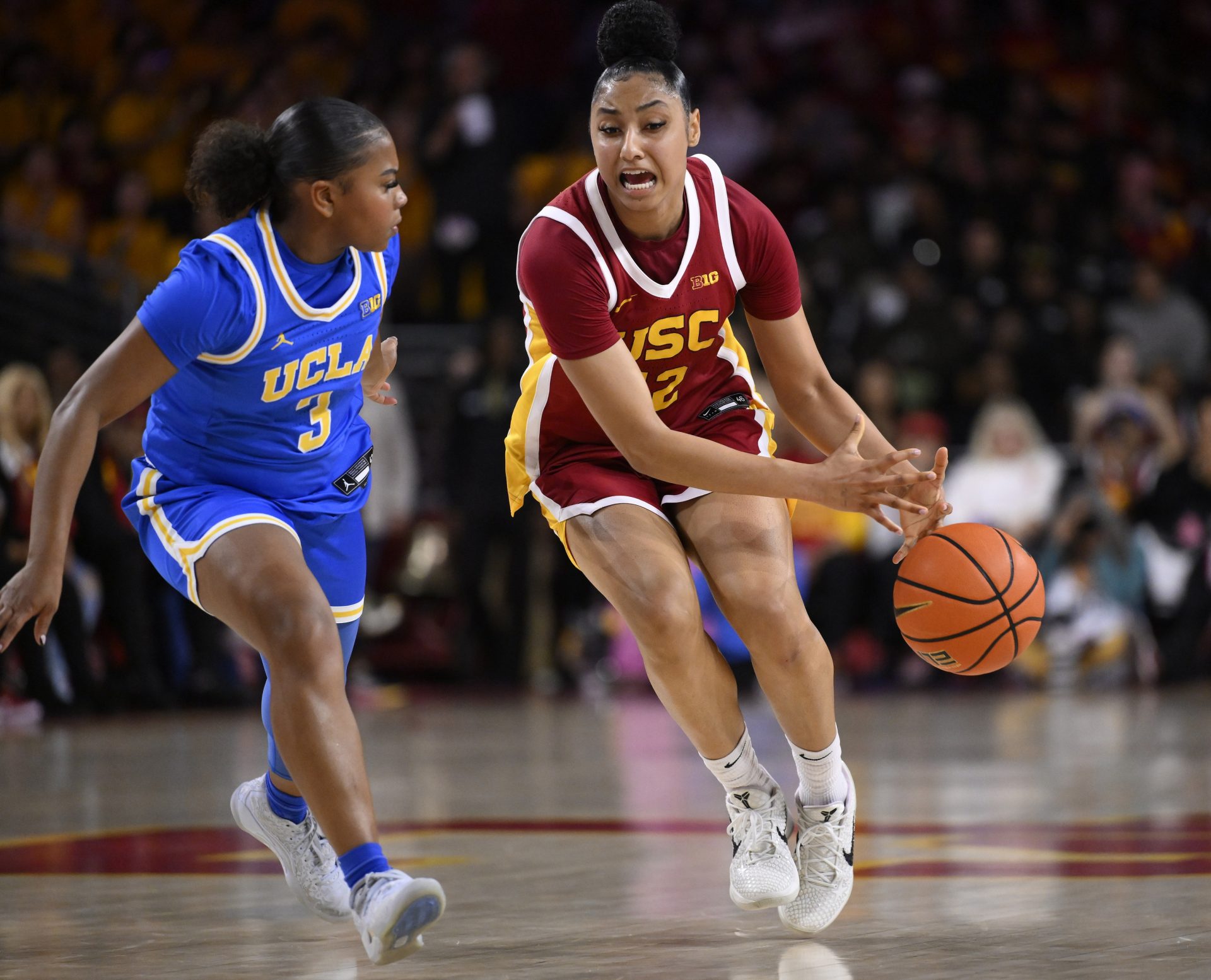 USC Trojans sophomore guard JuJu Watkins’ impact goes beyond the court. Check out the pictures of her new mural in Downton Los Angeles.