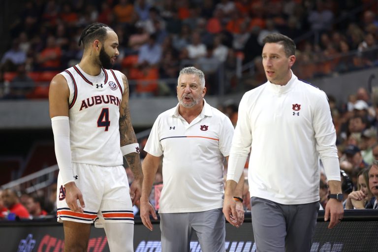 Auburn vs. Kentucky Prediction: No. 1 Tigers Vying for Road Win Over No. 17 Wildcats