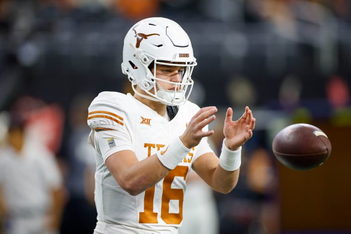 Texas legend Chris Simms is all-in on Arch Manning leading the Longhorns' offense. Here's why all eyes are on the rising star.