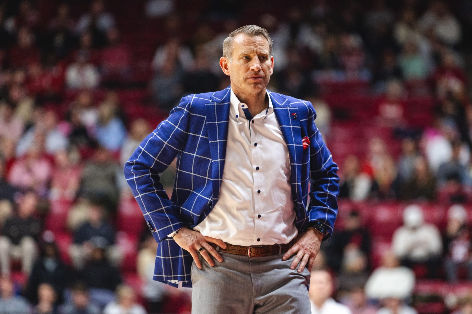 Alabama Crimson Tide head coach Nate Oats during the second half against the Vanderbilt Commodores at Coleman Coliseum.