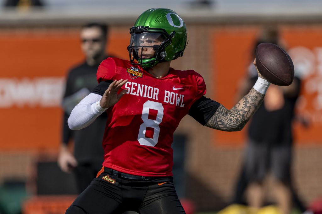 Dillon Gabriel Explains How it Feels Being the Shortest QB in the 2025 - How Tall Is Dillon Gabriel? College QB’s Height And Athletic Profile