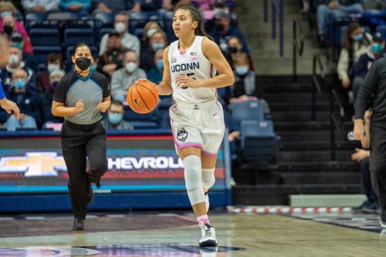 "They are paying WNBA players crumbs baby girl": Hoops fans react as Azzi Fudd still hasn't decided whether she will declare for the 2025 draft