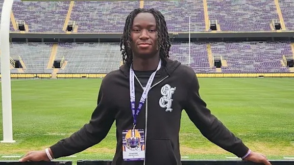 Mississippi 4-Star WR Jase Mathews Visits LSU Followed by a Post-Trip Tweet That Says Plenty