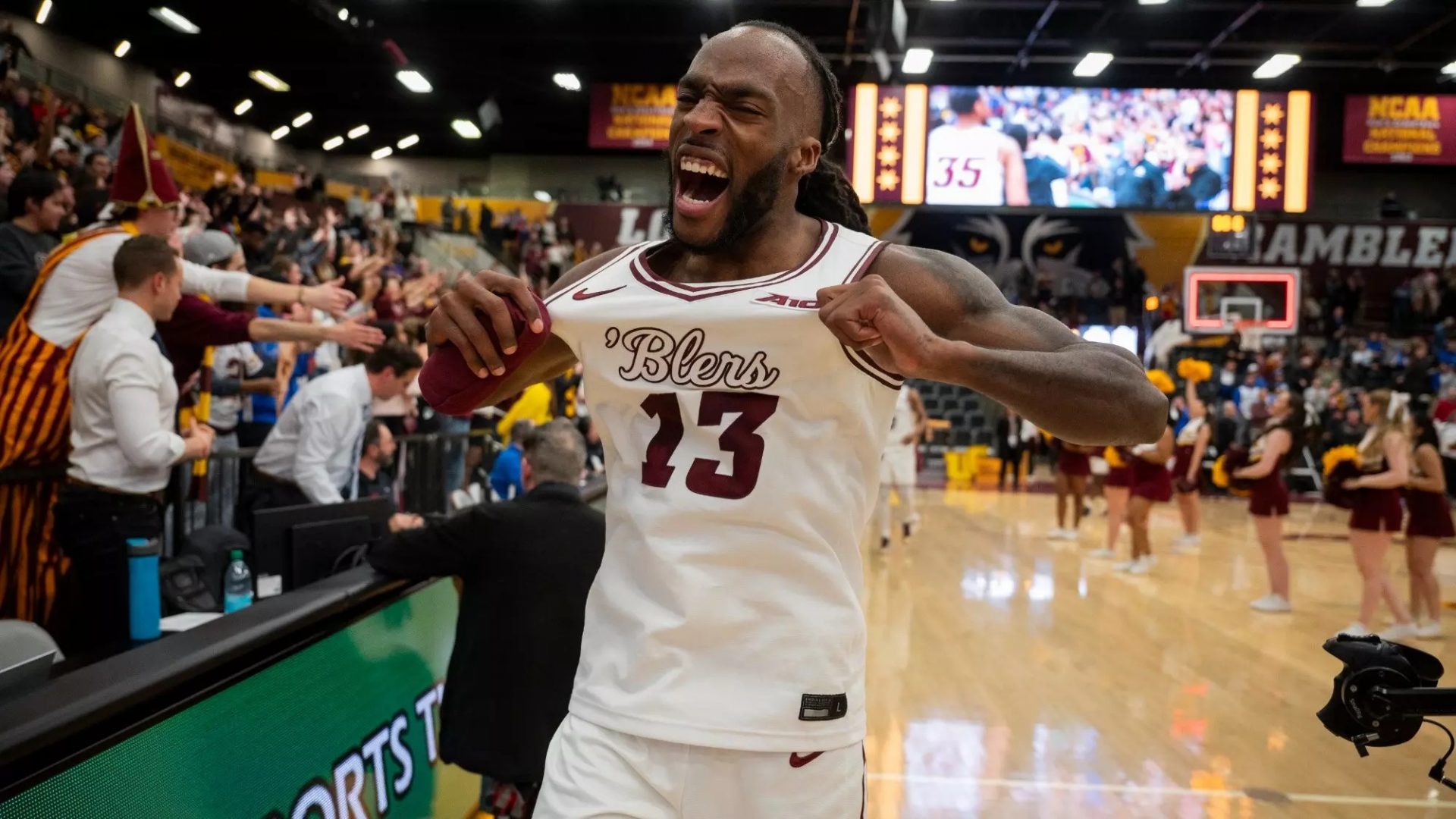 Sheldon Edwards Jr. Shines on Senior Night as Ramblers Defeat Wildcats