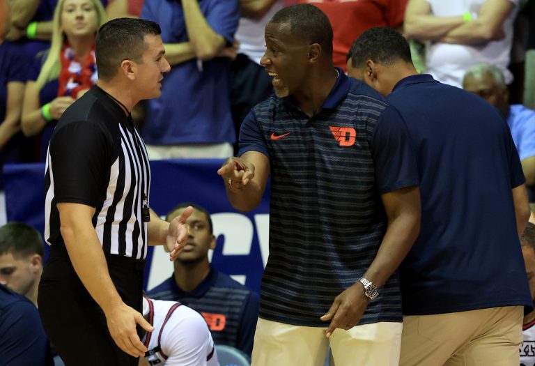 Dayton Flyers head coach Anthony Grant talks to a referee during the first half against the Iowa State Cyclones at Lahaina Civic Center.