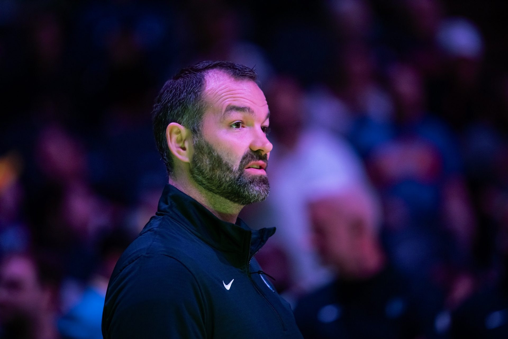 Dallas Mavericks assistant coach Alex Jensen against the Phoenix Suns at Footprint Center.