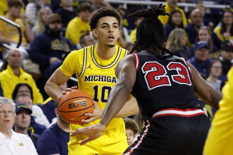 Justin Pippen entered the transfer portal despite Michigan's NCAA Tournament success, and yes, Pippen is the son of Scottie Pippen and has a massive extended family.