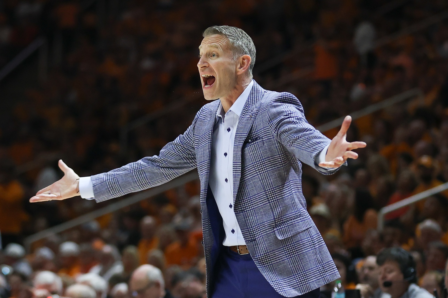 Alabama Crimson Tide head coach Nate Oats opens up about his responsibility in 'Bama's Saturday loss to the Tennessee Volunteers. What did the coach say?