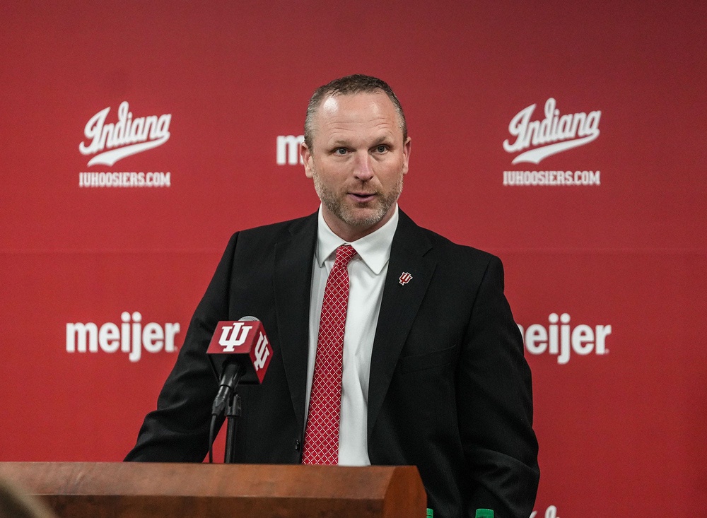 Indiana Hoosiers head basketball coach Darian DeVries speaks to the media